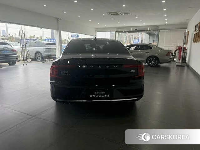 Volvo S90 2022 Черный из Китая, фото 4
