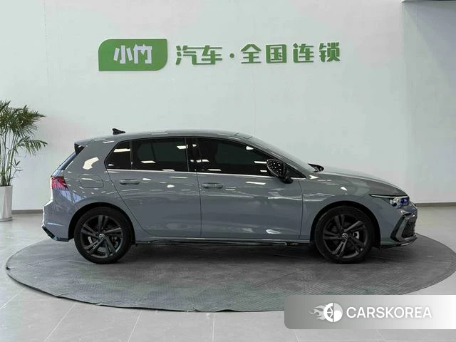 Volkswagen Golf 2022 Темно-серый из Китая, фото 4
