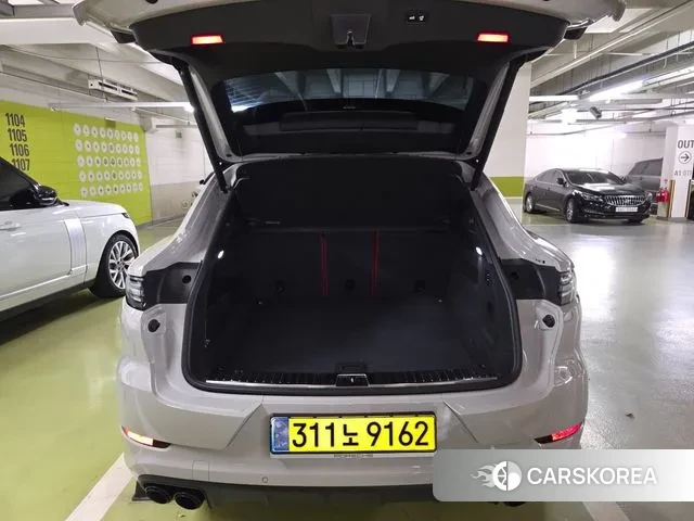 Porsche Cayenne (PO536) 2023 Цвет галактики из Кореи, фото 4