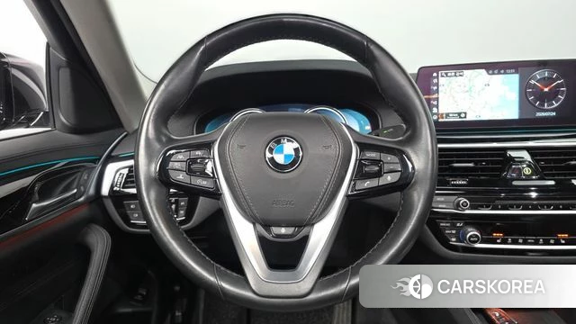 BMW 5 Series (G30) 2018 Черный из Кореи, фото 4
