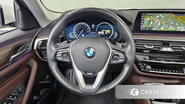 BMW 5 Series (G30) 2018 Белый из Кореи, фото 4