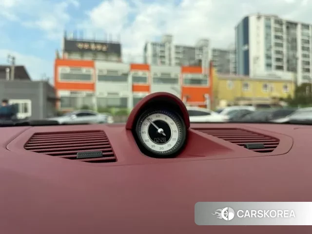 Porsche 911(992) 2023 Белый из Кореи, фото 4