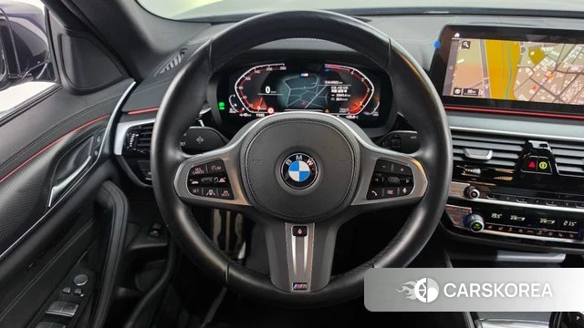 BMW 5 Series (G30) 2023 Черный из Кореи, фото 4