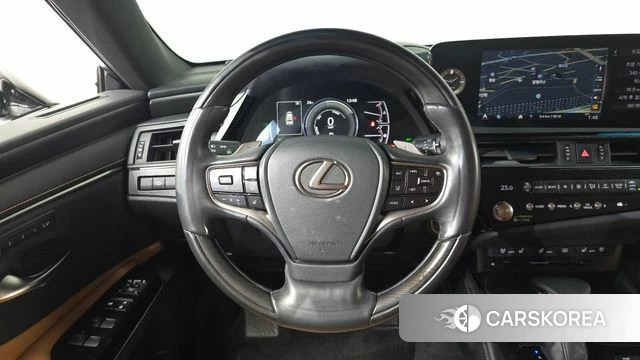 Lexus ES300h 7th generation 2021 Серебристо-серый из Кореи, фото 4