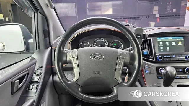 Hyundai The New Grand Starex 2018 Черный из Кореи, фото 4