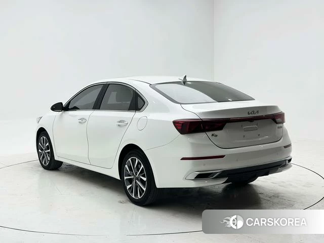 Kia K3 2021 Белый из Китая, фото 4