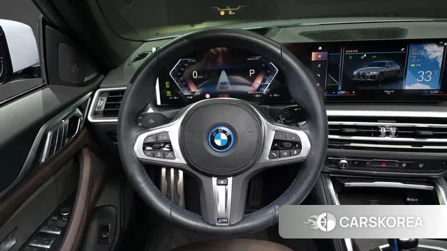 BMW i4 2023 Серебристо-серый из Кореи, фото 4
