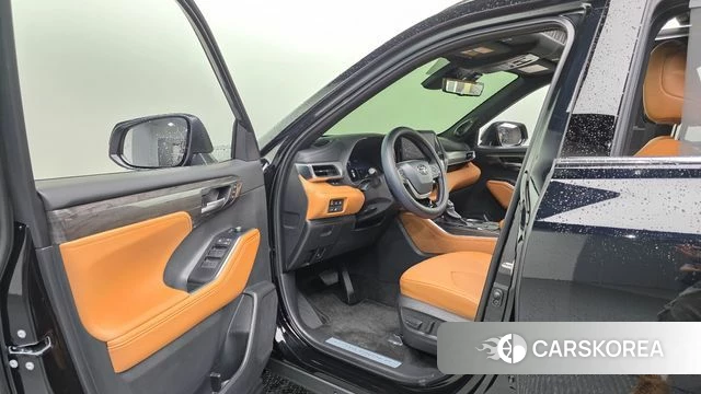 Toyota Highlander 4th Generation 2025 Черный из Кореи, фото 4