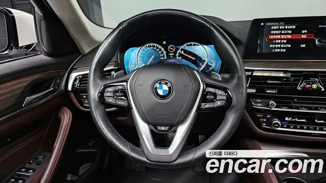 BMW 5 Series (G30) 2018 Белый из Кореи, фото 4