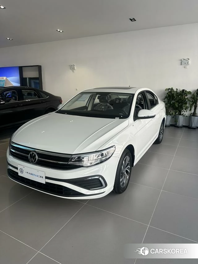 Volkswagen Bora 2025 Белый из Китая, фото 4