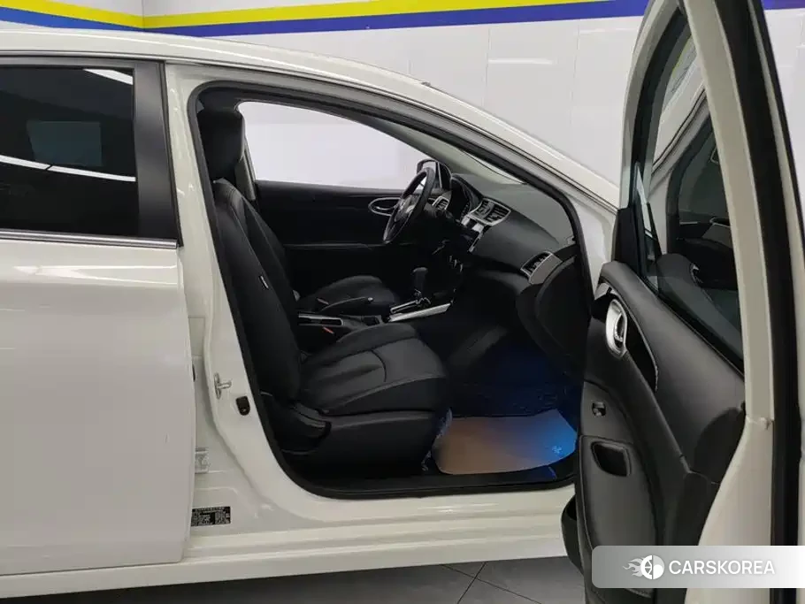 Nissan Sylphy 2024 Белый из Китая, фото 4