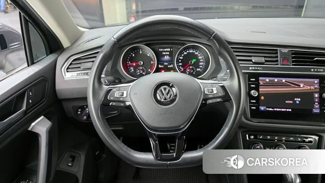 Volkswagen Tiguan second Generation 2020 Серый из Кореи, фото 4