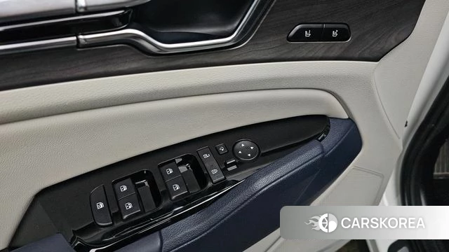 Kia Sportage 5th Generation 2023 Белый из Кореи, фото 4