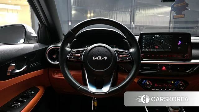 Kia The New K3 2nd generation 2022 Белый из Кореи, фото 4