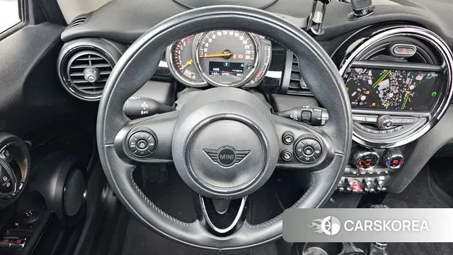 Mini Cooper 2019 Красный из Кореи, фото 4