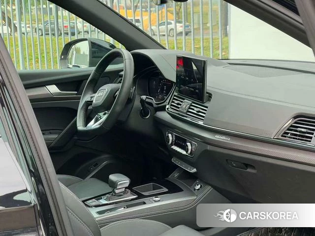 Audi Q5L 2024 Черный из Китая, фото 4