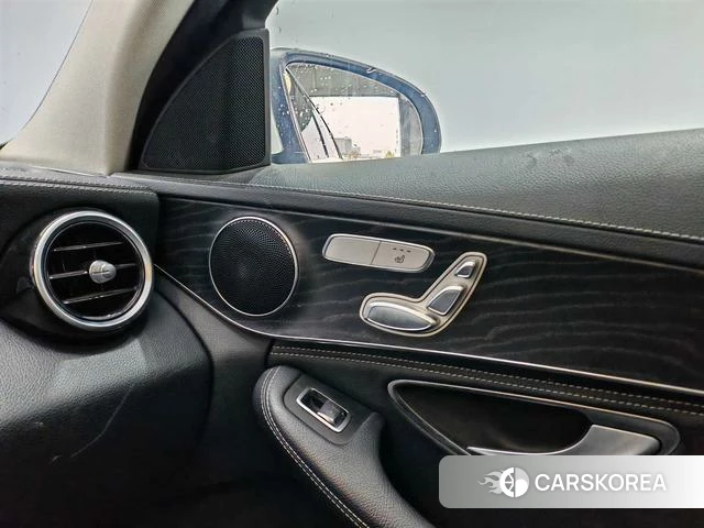Mercedes-Benz Class C id 3939346 из Китая 4