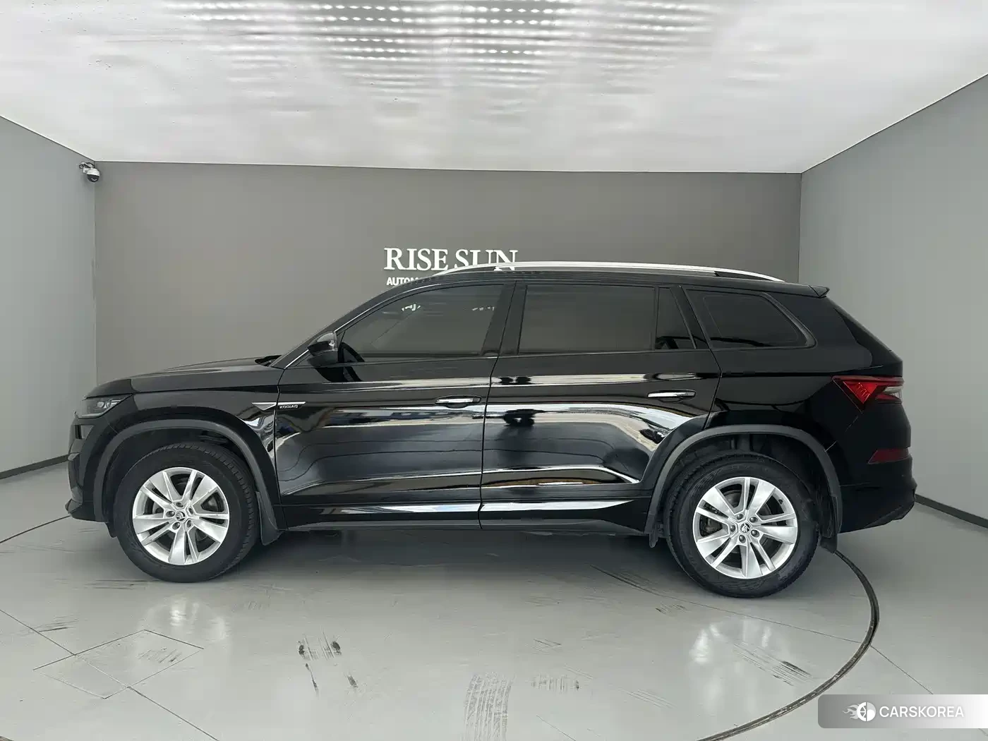 Skoda Kodiaq 2024 Черный из Китая, фото 4