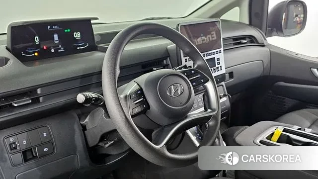 Hyundai Staria 2023 Белый из Кореи, фото 4