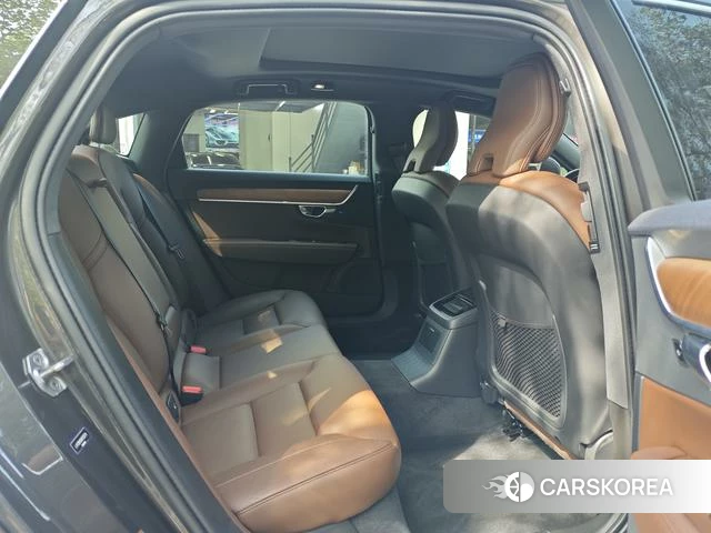 Volvo S90 PHEV 2022 Темно-серый из Китая, фото 4