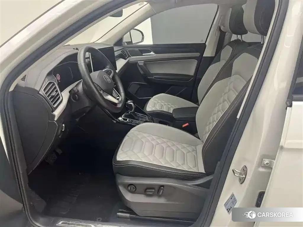 Volkswagen Tayron 2023 Белый из Китая, фото 4