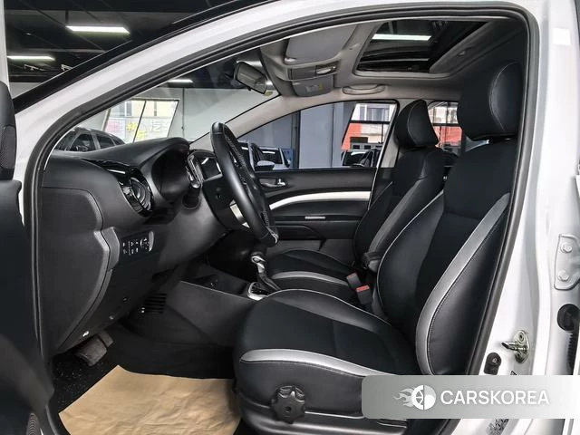 Kia Yi Ran 2022 Белый из Китая, фото 4