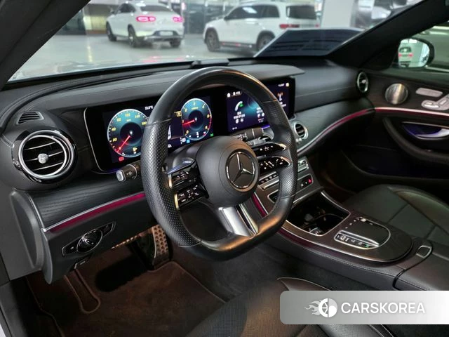 Mercedes-Benz E-Class W213 2022 Серебряный из Кореи, фото 4