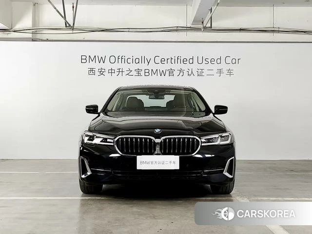 BMW 5 series 2023 Черный из Китая, фото 4