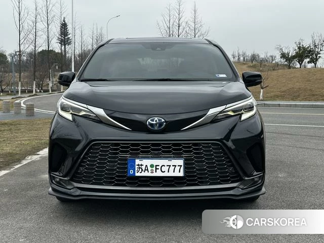 Toyota Grevia 2023 Черный из Китая, фото 4