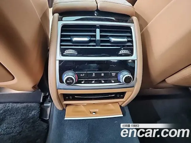 BMW 7 Series (G11) 2022 Серебристо-серый из Кореи, фото 4