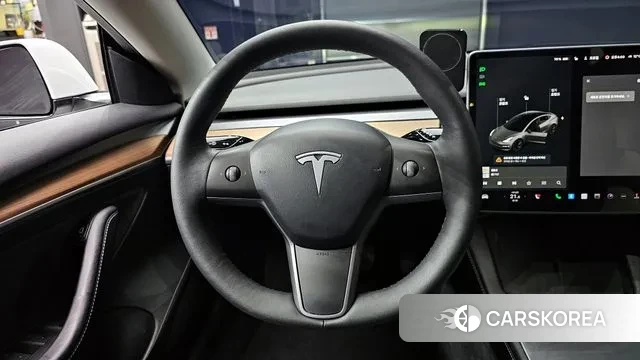 Tesla Model 3 2022 Белый из Кореи, фото 4