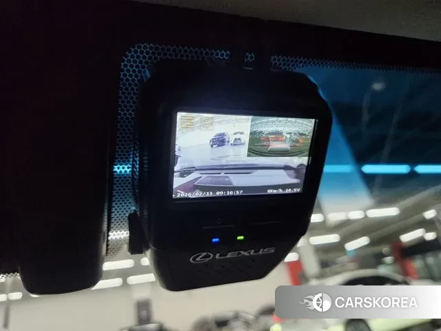 Lexus ES300h 7th generation 2022 Песочный из Кореи, фото 4