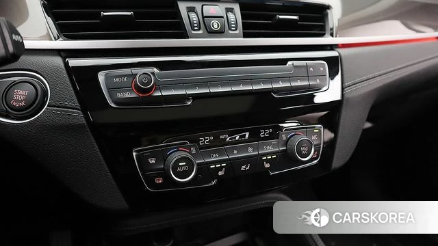 BMW X1 (F48) 2021 Серый из Кореи, фото 4