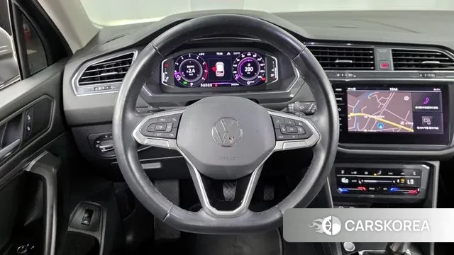 Volkswagen Tiguan Allspace 2023 Черный из Кореи, фото 4