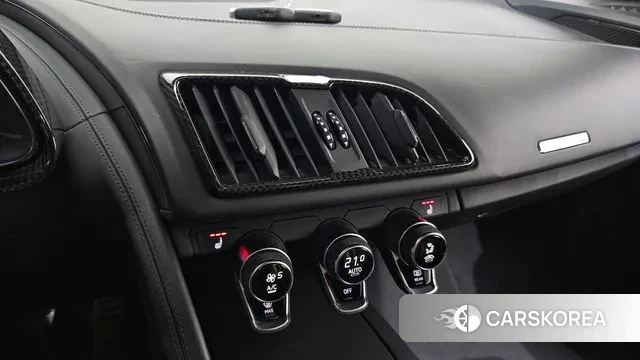 Audi R8 (4S) 2021 Красный из Кореи, фото 4