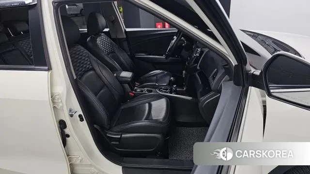 Ssangyong Tivoli Armor 2018 Белый из Кореи, фото 4
