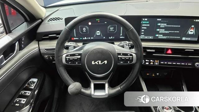 Kia The New K5 3rd generation 2025 Белый из Кореи, фото 4