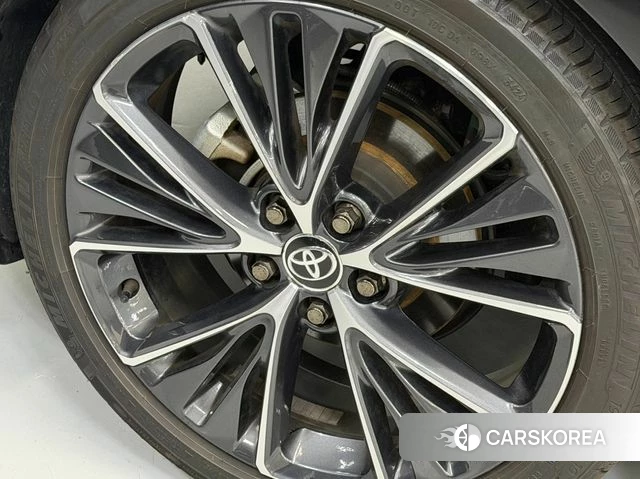 Toyota Prius 5th Generation 2024 Черный из Кореи, фото 4