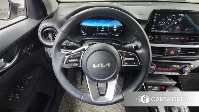 Kia The New K3 2nd generation 2021 Белый из Кореи, фото 4