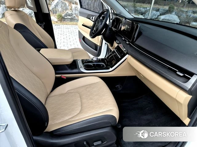 Kia Carnival 4th generation 2023 Белый из Кореи, фото 4