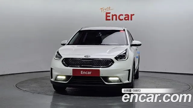 Kia Niro 2018 Белый из Кореи, фото 4