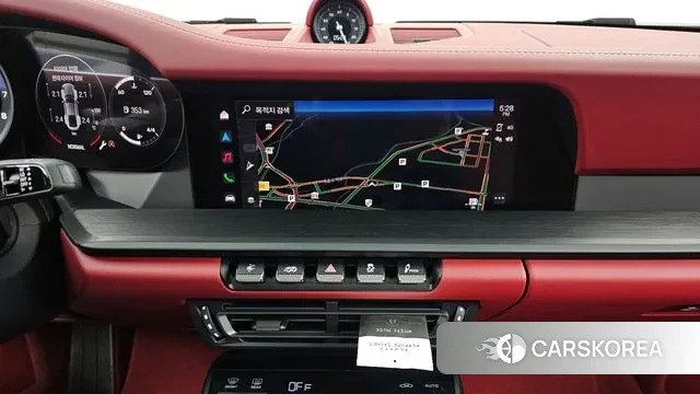 Porsche 911(992) 2023 Белый из Кореи, фото 4