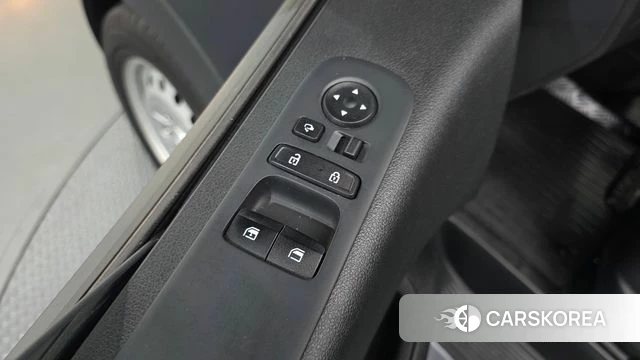 Hyundai Staria 2022 Серый из Кореи, фото 4