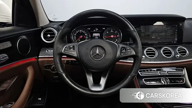 Mercedes-Benz E-Class W213 2018 Белый из Кореи, фото 4