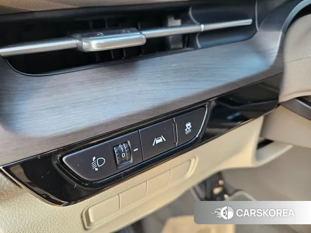 Kia Carnival 4th generation 2023 Белый из Кореи, фото 4