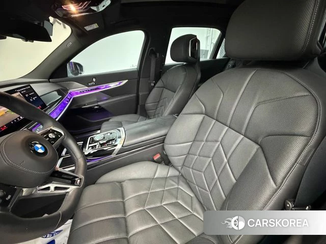 BMW 7 Series (G70) 2025 Серый из Кореи, фото 4