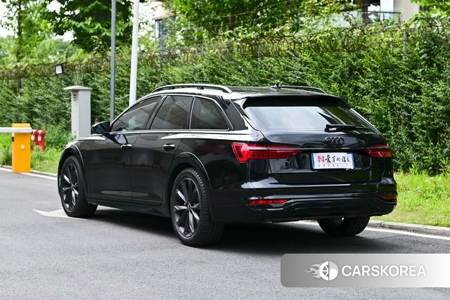 Audi A6 (import) 2022 Черный из Китая, фото 4