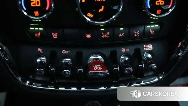 Mini Cooper Clubman 2022 Черный двухцветный из Кореи, фото 4