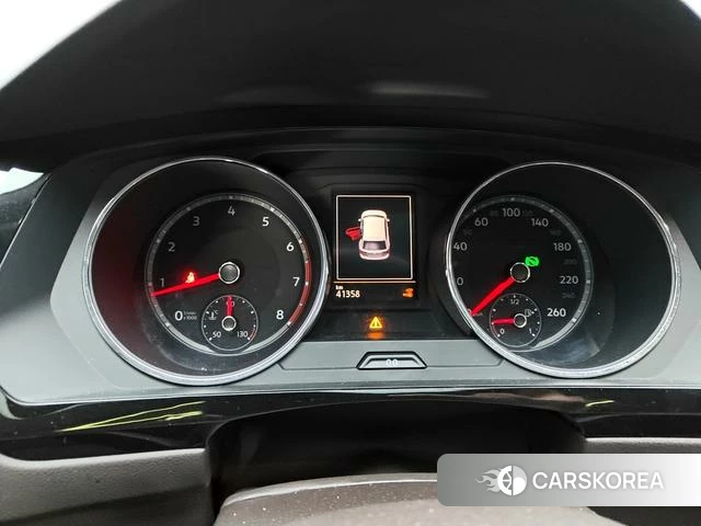 Volkswagen Tiguan L 2019 Серебристо-серый из Китая, фото 4