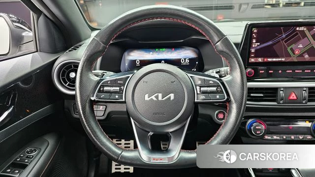 Kia The New K3 2nd generation 2022 Белый из Кореи, фото 4